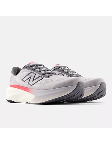New Balance more V6