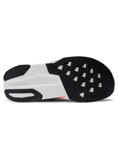 New Balance Rebel V5