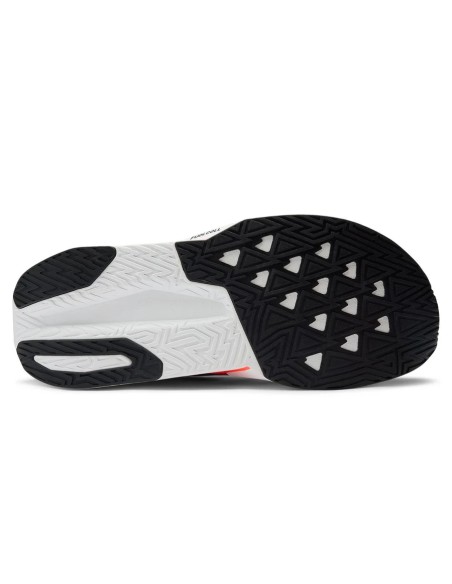 New Balance Rebel V5