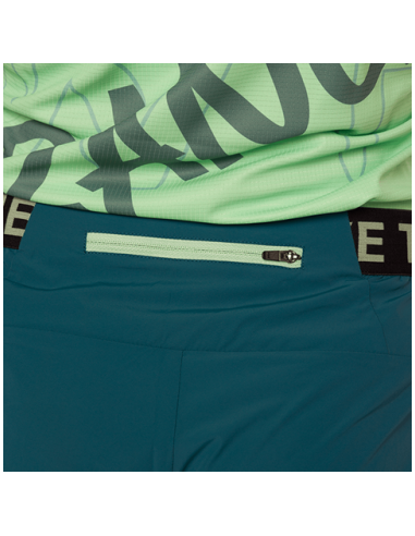 Pantalón corto Trangoworld Larues W