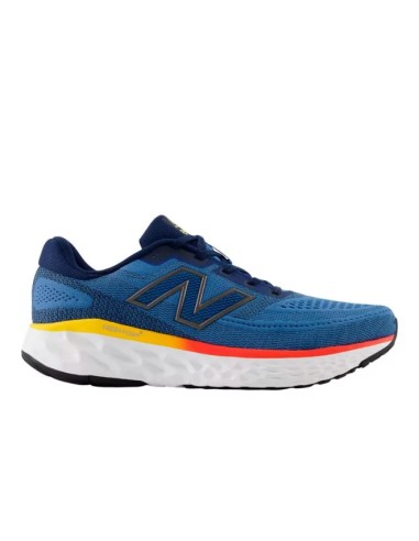 New Balance Evoz V4